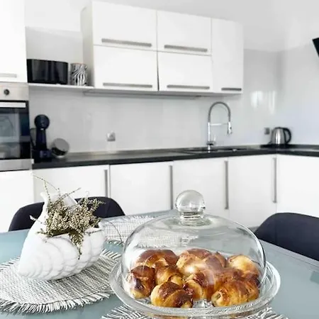 Appartement Modern For 2 In The Center Of The Town