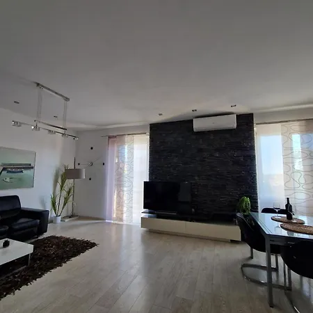 Appartement Modern For 2 In The Center Of The Town *